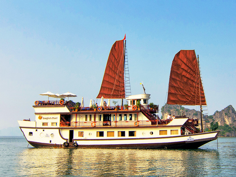Dragon's Pearl Junk: Halong Bay Private Junk 10 Cabins - 2D1N - Bai Tu Long Bay