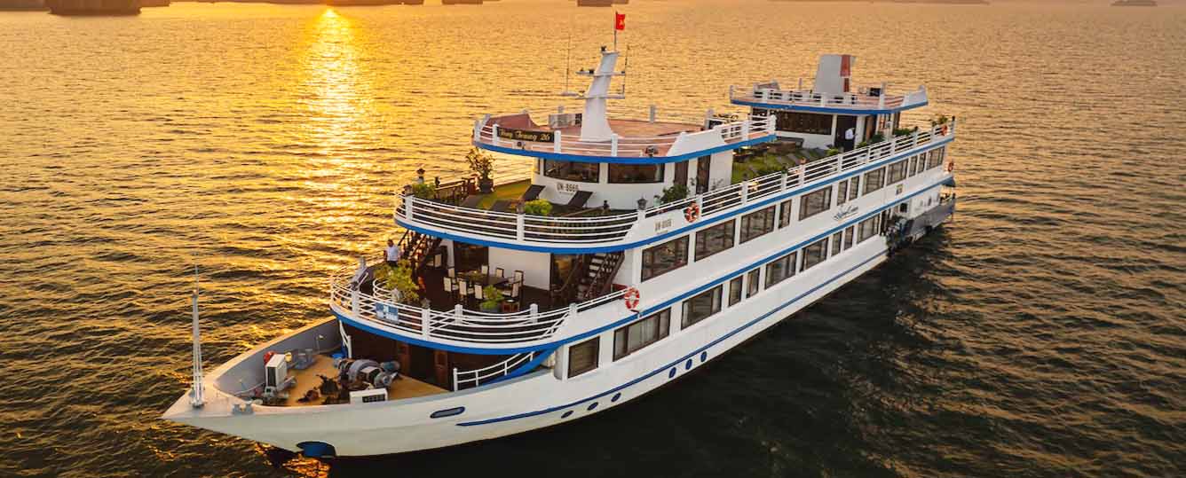Swan Cruise - 3 Days 2 Nights - Halong Bay & Bai Tu Long Bay